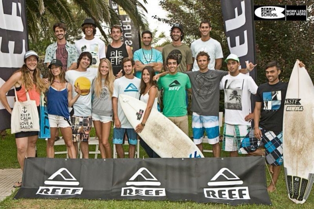 Surfea con nosotros.jpg